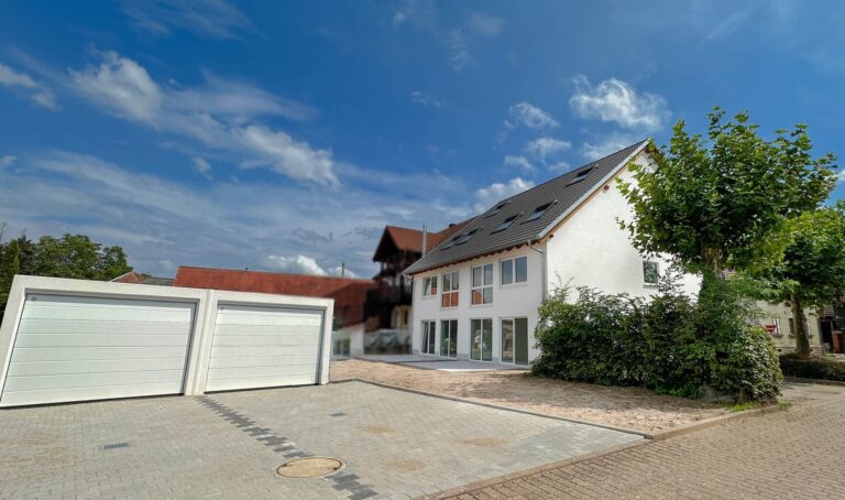 Neubau von zwei Doppelhaushälften in Kuppenheim